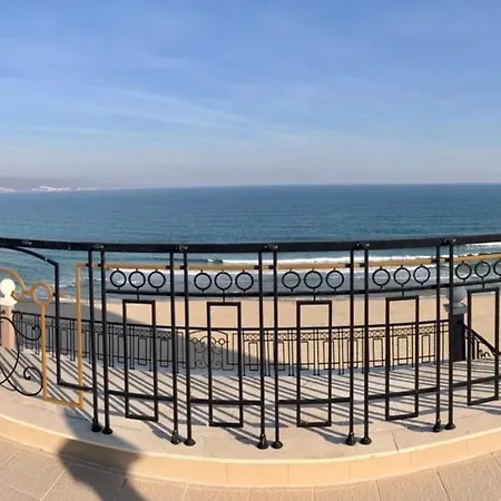 Penthouse Happy Moments Lägenhet Slăntjev Brjag