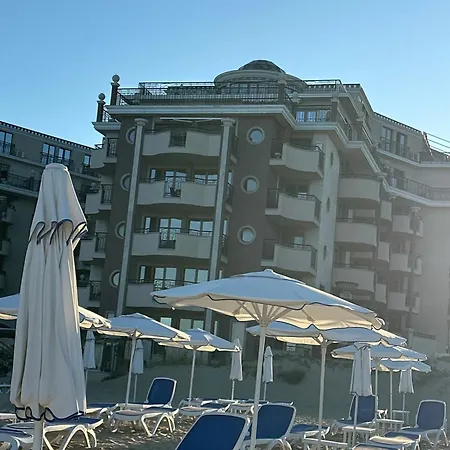 Апартамент Penthouse Happy Moments